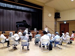 大島ゴスペルクワイア練習風景